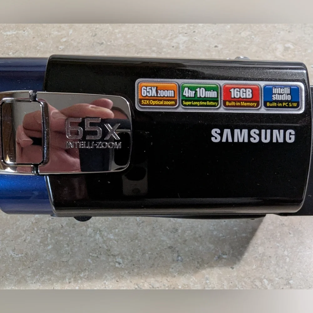 Samsung Camcorder with 65x IntelliZoom